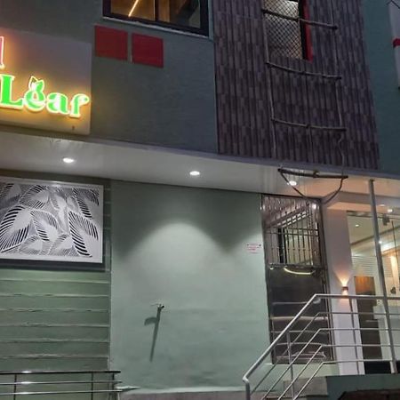 Green Leaf Hotel Ujjain Bagian luar foto