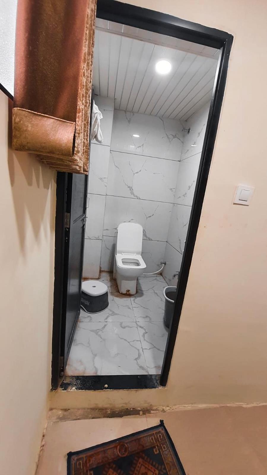Green Leaf Hotel Ujjain Bagian luar foto